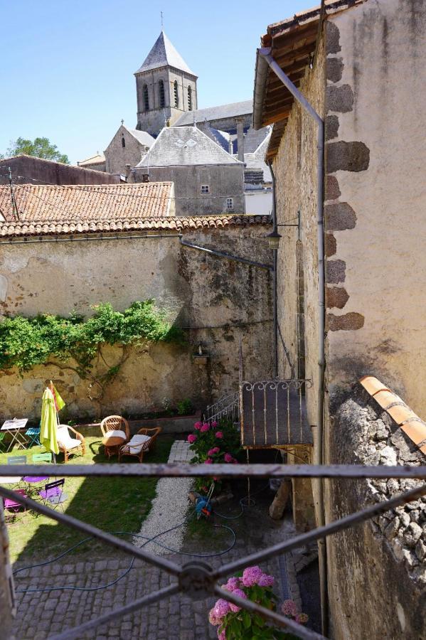 Chambre d’hôte charmante et confortable Parthenay Exterior foto